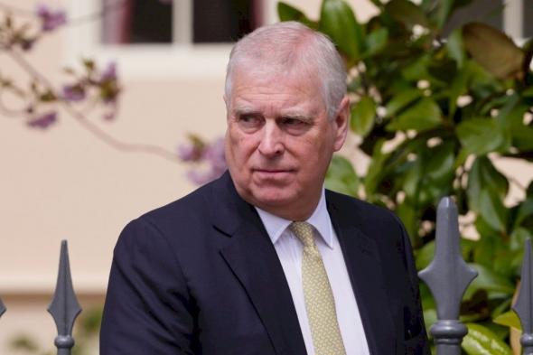 مناهضو الملكية في بريطانيا يطالبون بمحاكمة الأمير أندرو