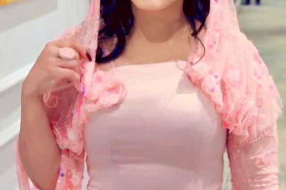 شاهد بالفيديو.. حسناء الشاشة السودانية رشا الرشيد تغني داخل الأستوديو (مبروك عليك الليلة يا نعومة) بمشاركة عروس الموسم لينا يعقوب