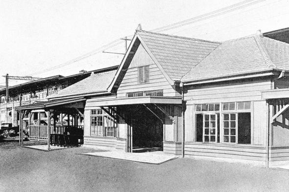 اليابان | محطة أكيهابارا (JY03): محطة عصرية تخفي خلف اسمها أسطورة إله النار والحماية