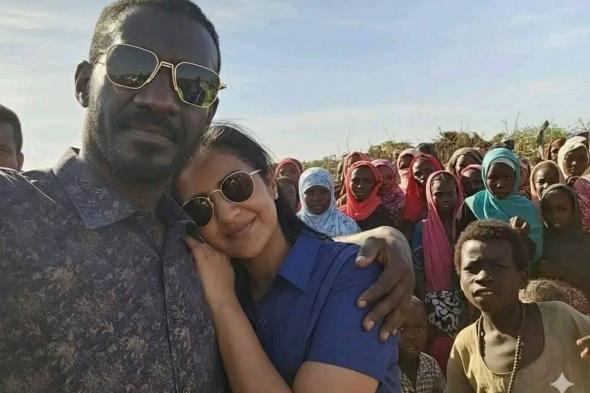 شاهد بالصور.. ما هي حقيقة ظهور المذيعة تسابيح خاطر في أحضان إعلامي الدعم السريع “ود ملاح”.. تعرف على القصة كاملة!!