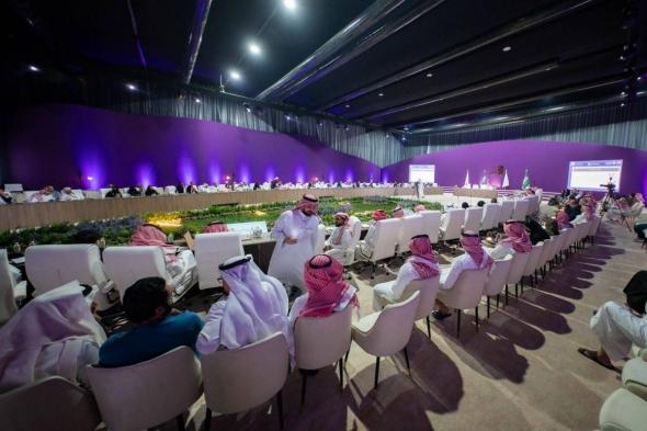 وزير الحج والعمرة يلتقي بأكثر من 100 وزير ومفتي ورئيس مكتب شؤون الحج في العالم الإسلامي ويحثهم على استكمال إجراءات التعاقد قبل 15 رجب