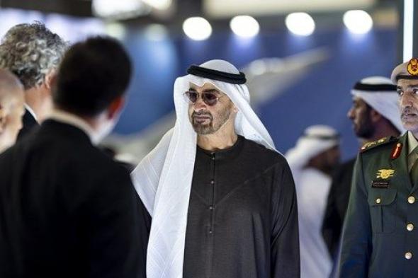 رئيس الدولة يزور فعاليات اليوم الثالث لمعرض دبي للطيران 2025 ويلتقي وزير الدفاع الإيطالي