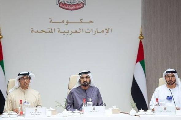 محمد بن راشد يترأس اجتماعاً لمجلس الوزراء في معرض دبي للطيران