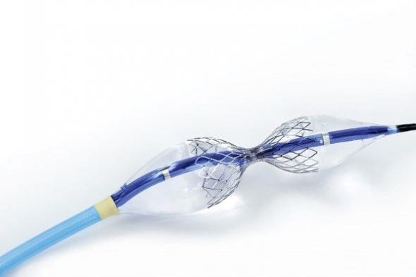 نجاح أول عملية لزرع جهاز يُخفّف آلام الذبحة الصدرية في" كليفلاند كلينك أبوظبي"