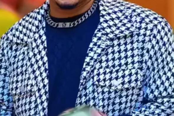 بالفيديو.. الفنانة ندى القلعة تدافع عن الإمارات وتهاجم الممثل مؤيد جمال: (انت ما عندك محتوى والإمارات لا تعتقل من يدافع عن الجيش والدليل على ذلك أنا كنت قاعدة فيها سنتين ولم يتم اعتقالي)