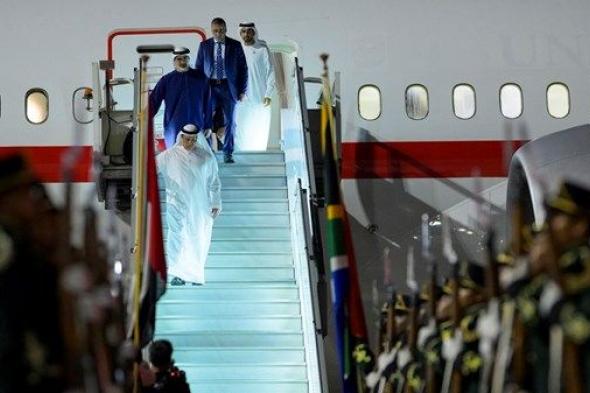 نيابة عن رئيس الدولة.. ولي عهد أبوظبي يصل إلى جوهانسبرغ للمشاركة في أعمال قمة مجموعة العشرين