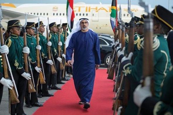 ولي عهد أبوظبي يغادر جنوب أفريقيا بعد مشاركته في أعمال قمة مجموعة العشرين