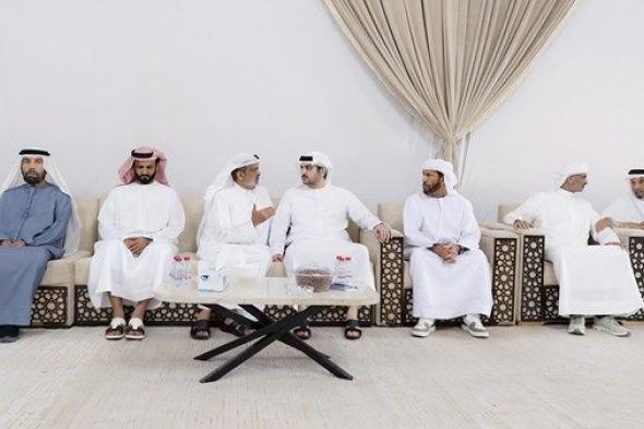 مكتوم بن محمد يعزي في وفاة سعيد المروشد