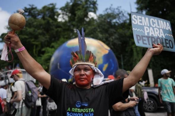 مؤتمر المناخ بدأ بلحظة تاريخية وانتهى بخيبة