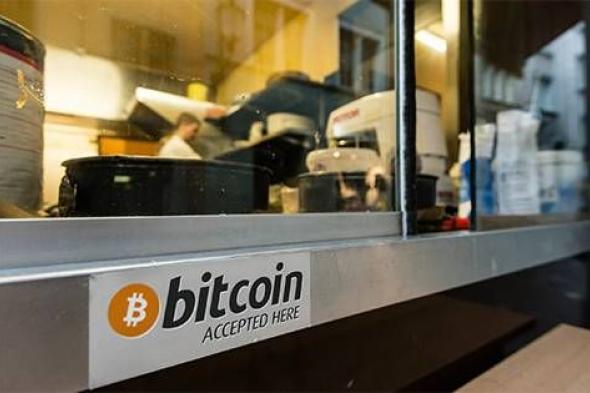 البيتكوين يرتفع مدعوماً بالتفاؤل الحذر حيال خفض الفائدة