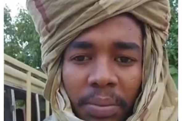 شاهد.. “بقال” يحاصر القائد الميداني “يأجوج ومأجوج” بأسئلة ساخنة وحرجة: (أذكر السبب الحقيقي لخروجنا من الخرطوم؟ ومن أي كلية تخرج عبد الرحيم دقلو كما زعمت؟)