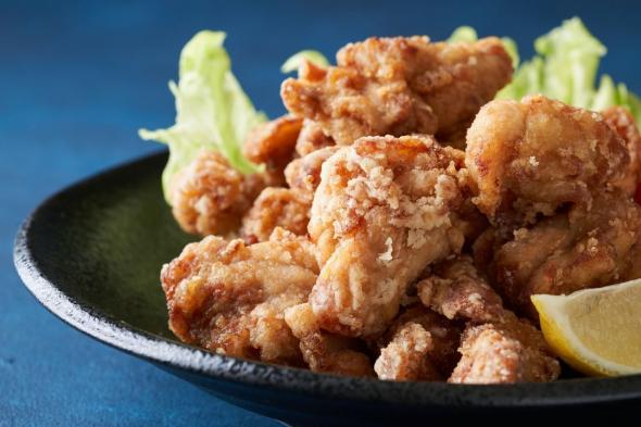 اليابان | دجاج كاراغي... الطبق الذي لا يملّه اليابانيون أبدًا!