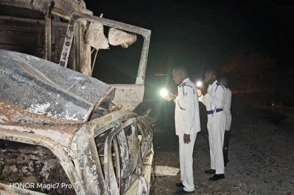 إحتراق ووفاة ثلاثه أشخاص إثر حادث مروري بين بوكس وشاحنة بمنطقة عروس