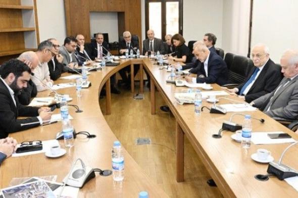 لجنة الأشغال ناقشت واقع الطرق وأوصت بالتنسيق بين المعنيين وإجراء مسح للتعديات على الأنهر