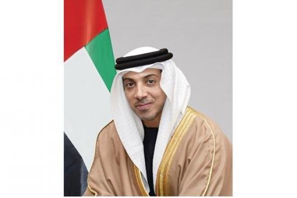 نيابة عن رئيس الدولة.. منصور بن زايد يصل البحرين ويرأس وفد الإمارات في القمة الخليجية الـ 46