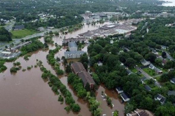 فيضانات عارمة في أجزاء من أميركا وكندا