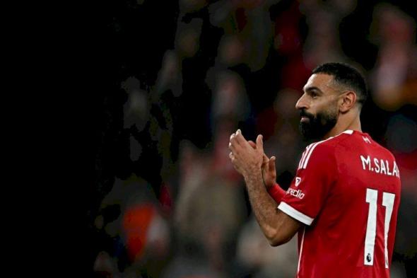 سلوت لا يرى "مشكلة تستدعي الحل" مع صلاح بعد تصريحاته النارية