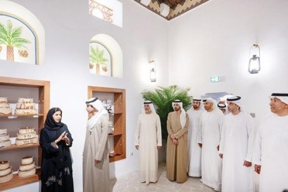 ياس بن حمدان بن زايد يفتتح جناح مشروع الغدير للحِرف الإماراتية
