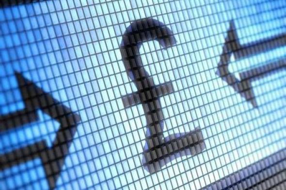 الجنيه الإسترليني يتخلى عن ذروة شهرين قبيل بيانات التضخم البريطاني