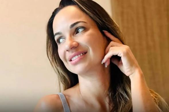 بالصور- وفاة مؤثّرة برازيليّة بحادث مأسويّ… هكذا تركها السّائق وهرب