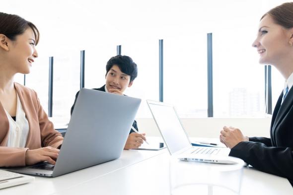 اليابان | بين الحاجة للعمالة الأجنبية والقيود الإدارية… أزمة فهم تأشيرات الإقامة تربك الشركات اليابانية