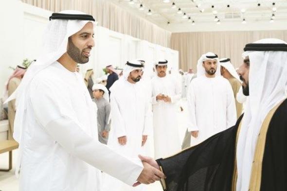 ولي عهد رأس الخيمة يحضر العرس الجماعي التاسع لهذا العام في الإمارة