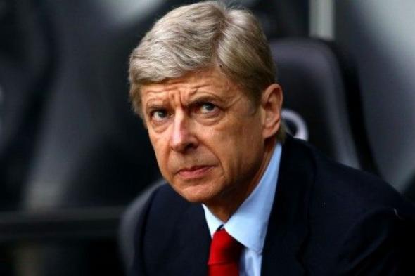 “لكسر مصيدة التسلل!”.. الفيفا قد يتجه نحو تطبيق قانون “فينغر”