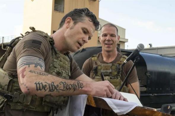 وزير الدفاع الأمريكي تعليقا على مصير العملية الاخيرة: فنزويلا ليست العراق