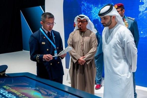 منصور بن محمد يشهد «القمة العالمية للسلامة 2026»