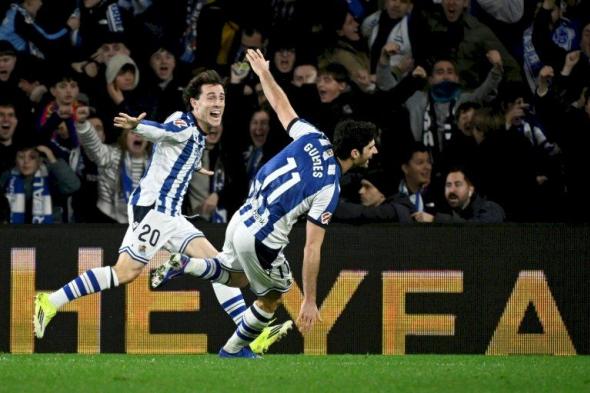 بطولة إسبانيا: سوسييداد يُسقط برشلونة ويسدي خدمة لريال مدريد