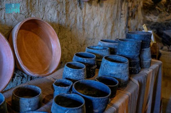 «الأواني المنزلية القديمة» بالباحة حاضرة في الذاكرة قبيل رمضان