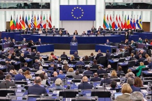 البرلمان الأوروبي يؤجل التصويت على اتفاق الرسوم مع أميركا