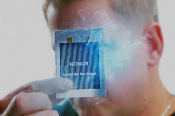 تكنولوجيا: Honor تستعرض بطارية Blade بسعة تتجاوز 7000 مللي أمبير والمصممة خصيصًا للهواتف القابلة للطي #MWC2026