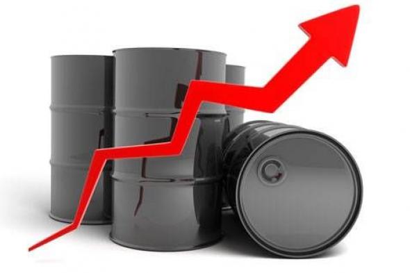 تصاعد الحرب بين إيران والولايات المتحدة يدفع الخام الأمريكي للارتفاع 12% للبرميل