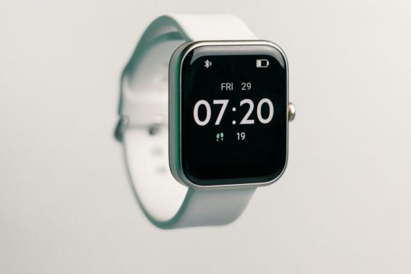 تكنولوجيا: مادة مبتكرة قد تتيح تشغيل الساعات الذكية بحرارة الجسم بدل الشحن