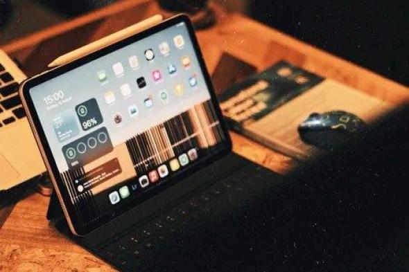 تكنولوجيا: جهاز HomePad من أبل ينطلق هذا الخريف بشاشة 7 بوصات وتثبيت مغناطيسي