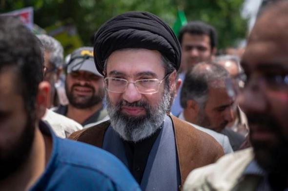 التلفزيون الإيراني : مجتبى خامنئي مرشدا جديدا لإيران