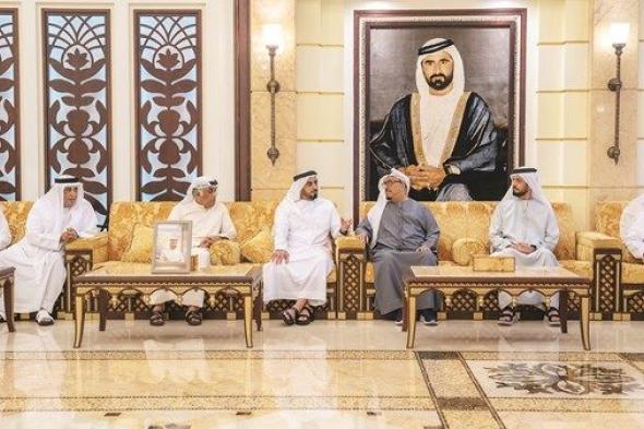 سيف بن زايد يعزي ضاحي خلفان في وفاة عمته