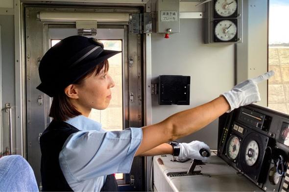 اليابان | «الإشارة والتأكيد اللفظي»… السر الياباني وراء سلامة السكك الحديدية