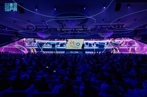 المملكة تبني منظومة عالمية 
للبيانات والذكاء الاصطناعي لتعزز قدرتها التنافسية في التقنيات المتقدمة