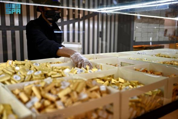 أسواق مكة تتزين بحلاوة العيد