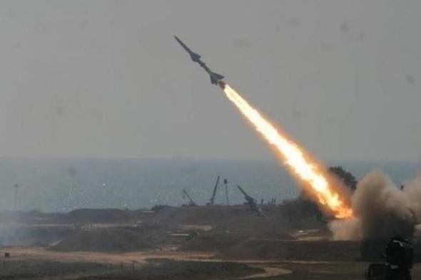 إيران تهدد بنقل المعركة للبحر الأحمر في حال قصف "خارك"