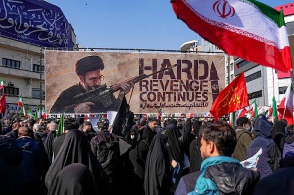 إيران تعتقل 466 شخصا بتهمة الدعاية لصالح الولايات المتحدة وإسرائيل