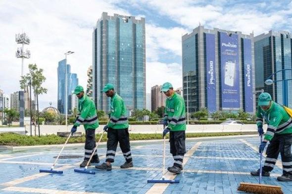 12 تدبيراً وإجراءً احترازياً لسلامة العمال أثناء الأمطار