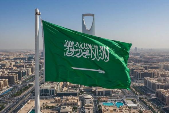 السعودية تعلن تمديد الإقامة للمعتمرين‎