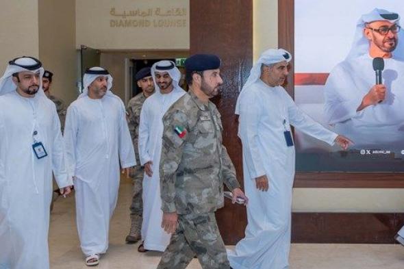رئيس فريق إدارة الطوارئ والأزمات في أبوظبي يطلع على مستوى الجاهزية في التعامل مع مستجدات الأوضاع