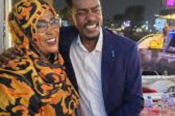 شاهد بالفيديو.. حمزة عوض الله يهاجم الشاعرة داليا الياس بسبب تبادل السلام بالأحضان مع المطرب شريف الفحيل ويصف المدافعين عنها بأصحاب الفكر الديوثي