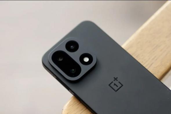 تكنولوجيا: انسحاب OnePlus من السوق الأمريكي قد يؤلم… لكنه لن يغيّر الكثير