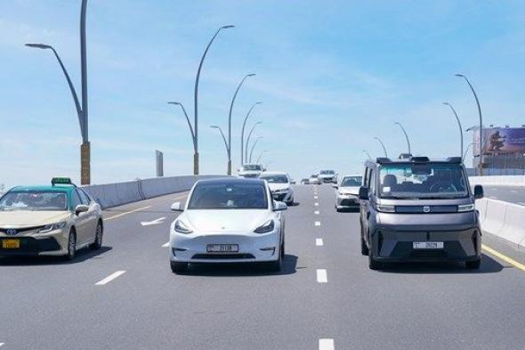 بدء التشغيل التجاري للتاكسي ذاتي القيادة في منطقتي أم سقيم وجميرا بدبي