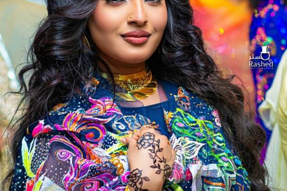 شاهد بالفيديو.. سيدة الأعمال ونجمة السوشيال ميديا السودانية ثريا عبد القادر تبهر الجنس اللطيف بــ”عباية” أنيقة وتعلن طرحها بمحلاتها بالخرطوم